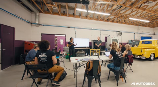Workshop được tổ chức tại gara Girl Gang Garage