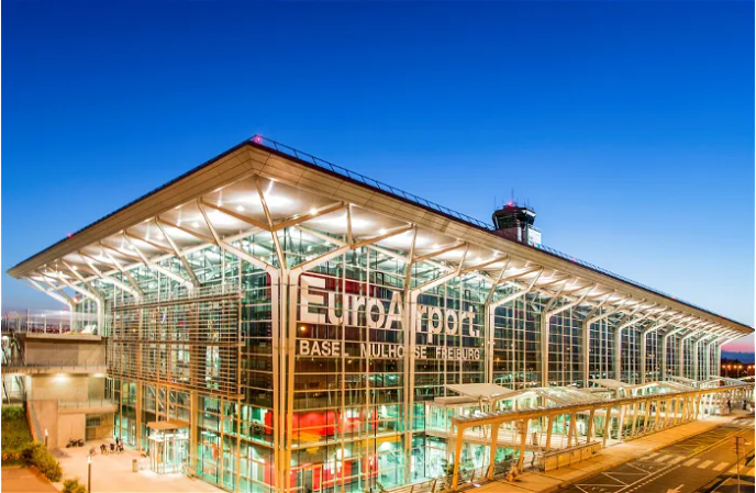Sân bay EuroAirport - một sân bay Pháp-Thụy Sỹ Basel-Mulhouse-Freiburg, đã sử dụng Autodesk Build